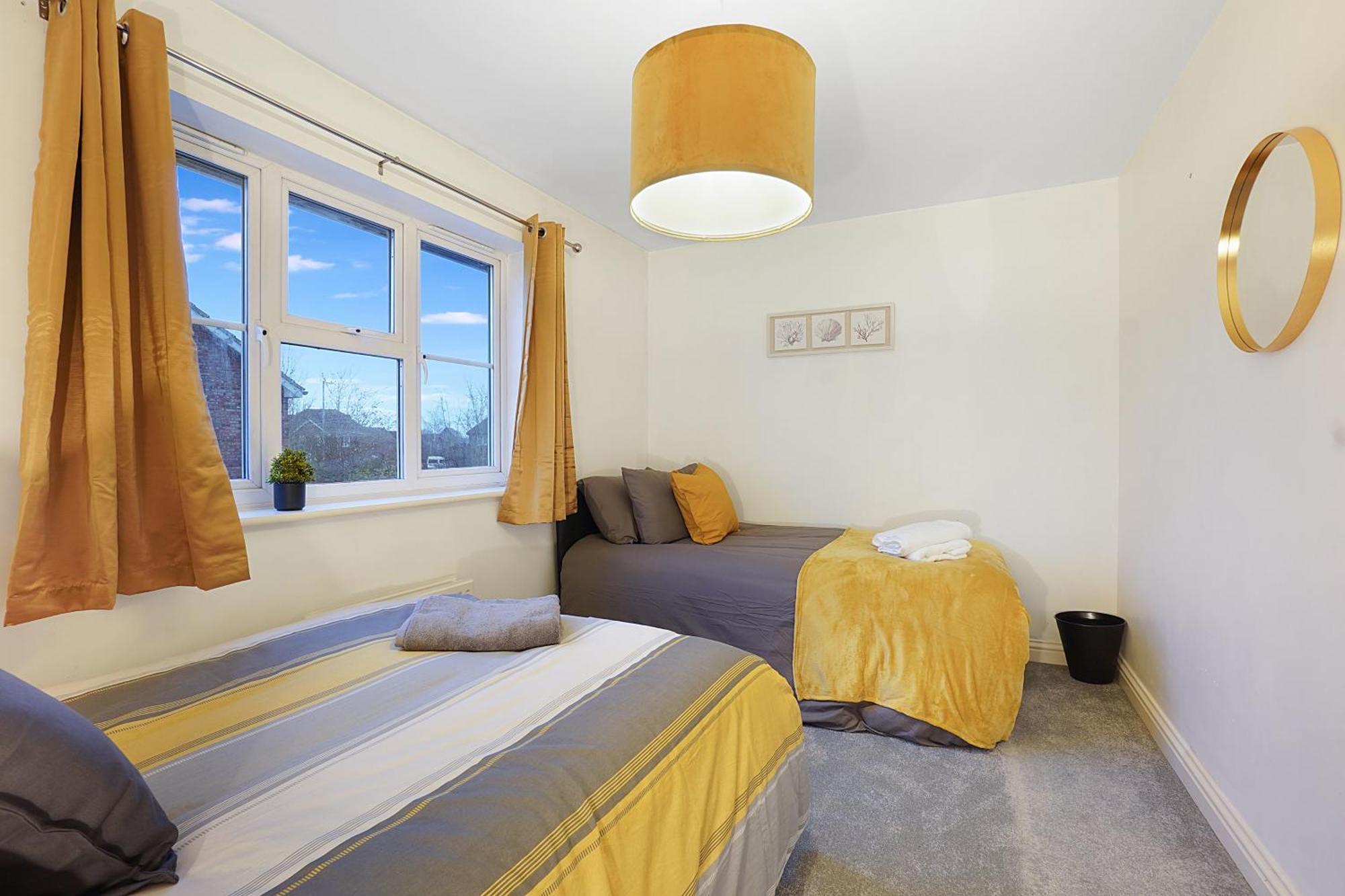 Comfortable Stylish Townhouse In Ashford Sleeps 5 Netflix 2 Parking Spaces Perfect For Contractors And Families Buitenkant foto
