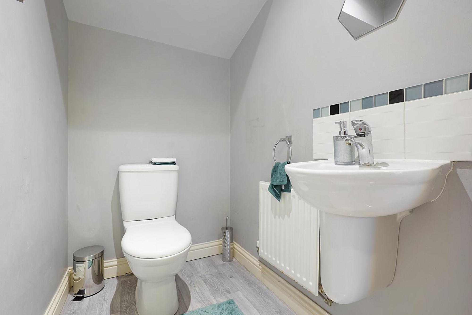 Comfortable Stylish Townhouse In Ashford Sleeps 5 Netflix 2 Parking Spaces Perfect For Contractors And Families Buitenkant foto