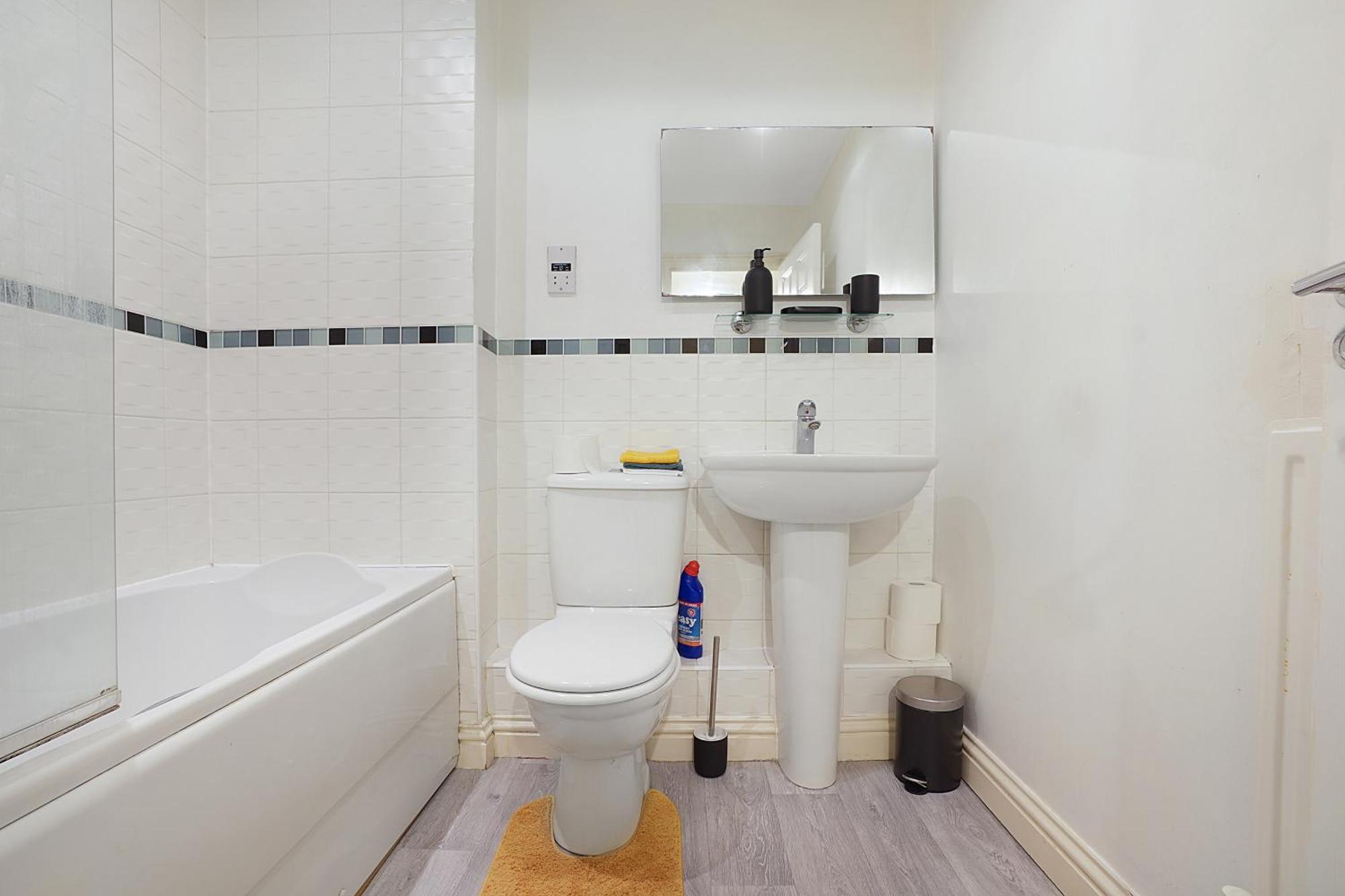 Comfortable Stylish Townhouse In Ashford Sleeps 5 Netflix 2 Parking Spaces Perfect For Contractors And Families Buitenkant foto